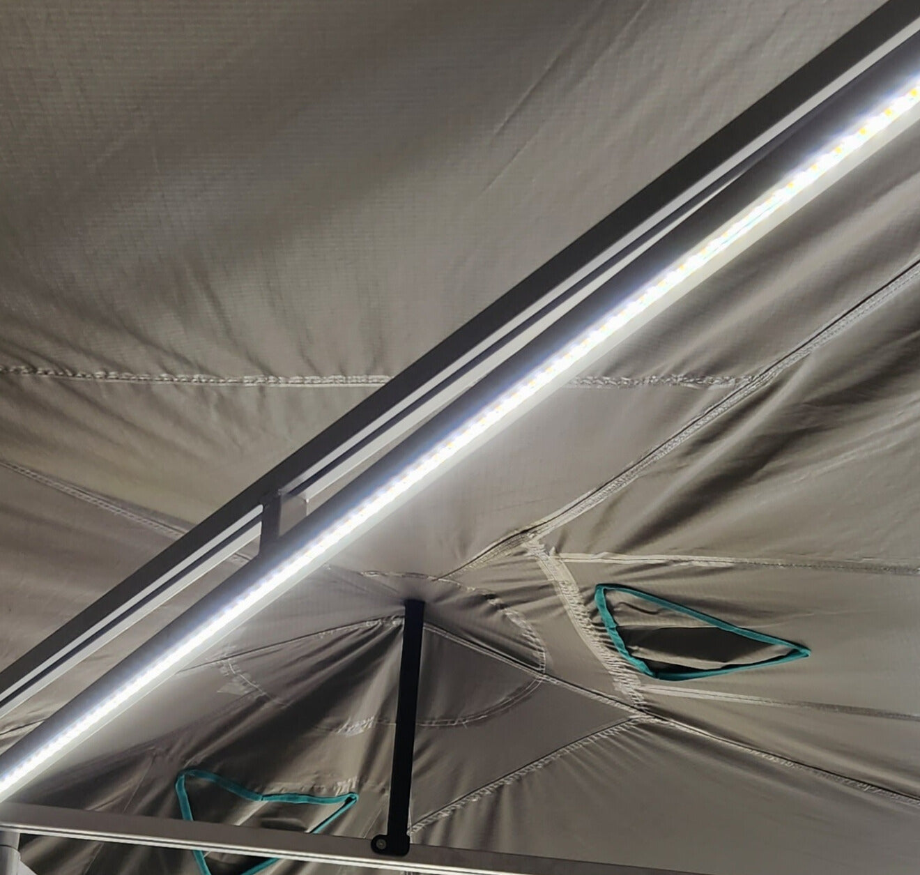 3 Strip Tri-Colour Led Awning Light Kit (Hk3led)