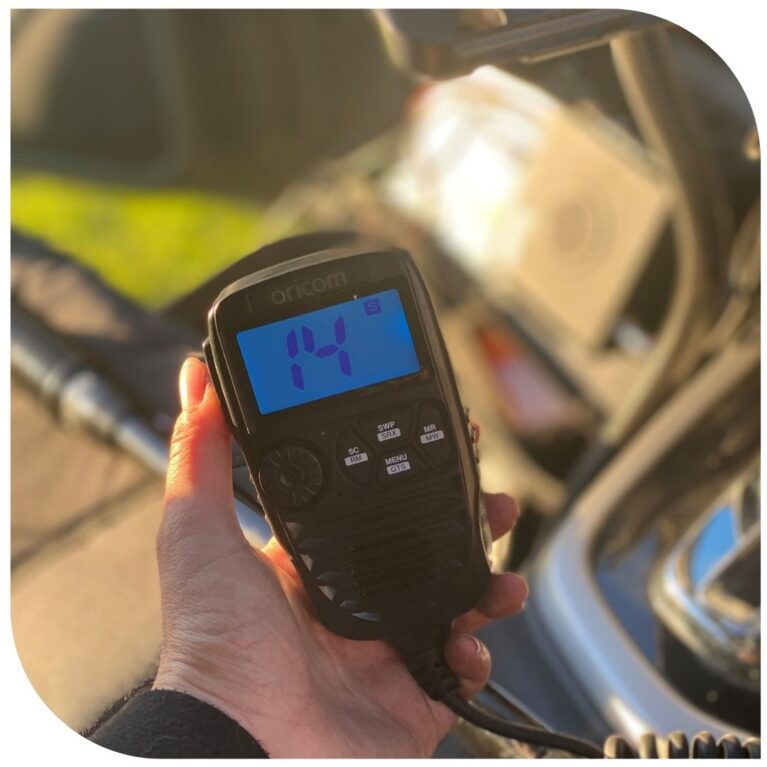 Dtx4200xp Ip54 Dual Receive Controller Speaker Mic UHF Cb Radio