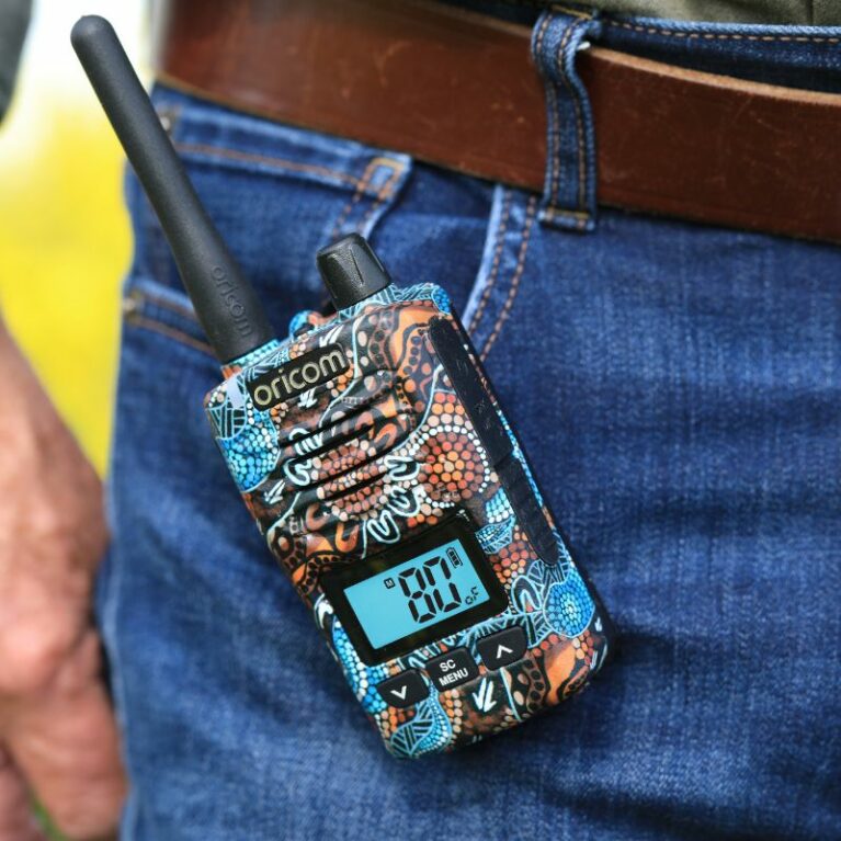 Dtx600wa Walkabout Ip67 5 Watt Handheld UHF Cb Radio