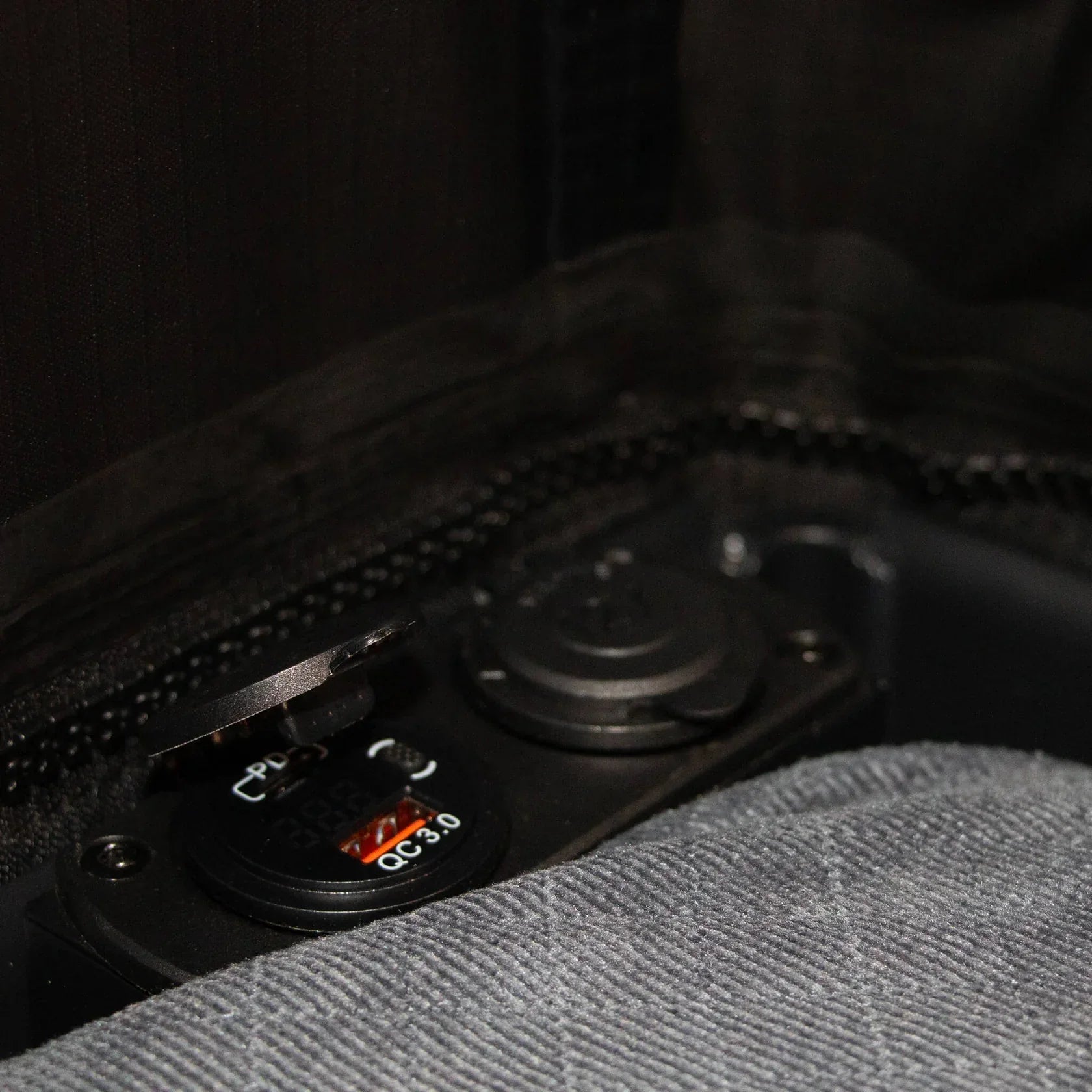 Bushwakka St19 3 Person Roof Top Tent